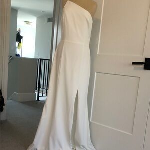 Elegant White One-Shoulder Dress